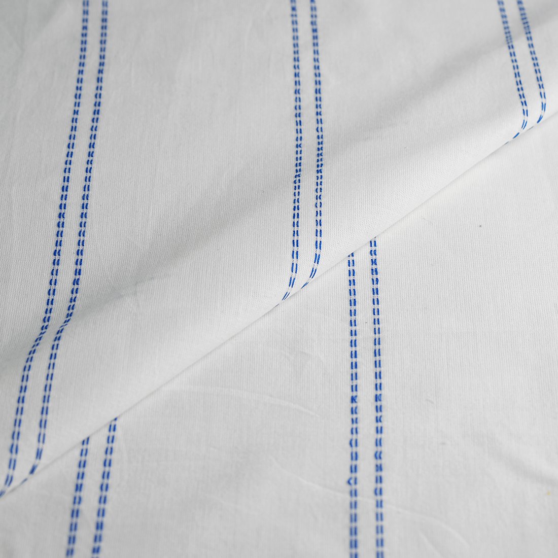 Tissu voile coton slub écru doby ligne
