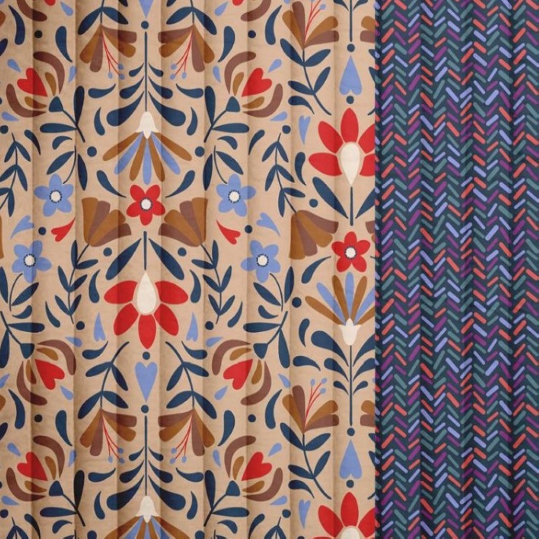 Tissu matelassé coton fleur naïve indienne verso géométrique bleu - DOMOTEX
