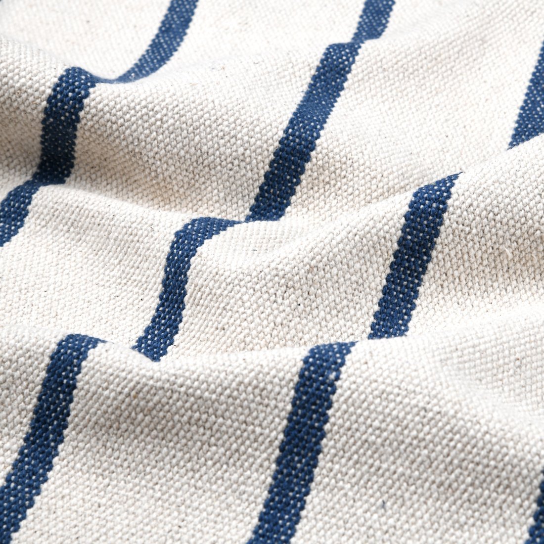 Toile de coton écrue tissé teint rayures bleu