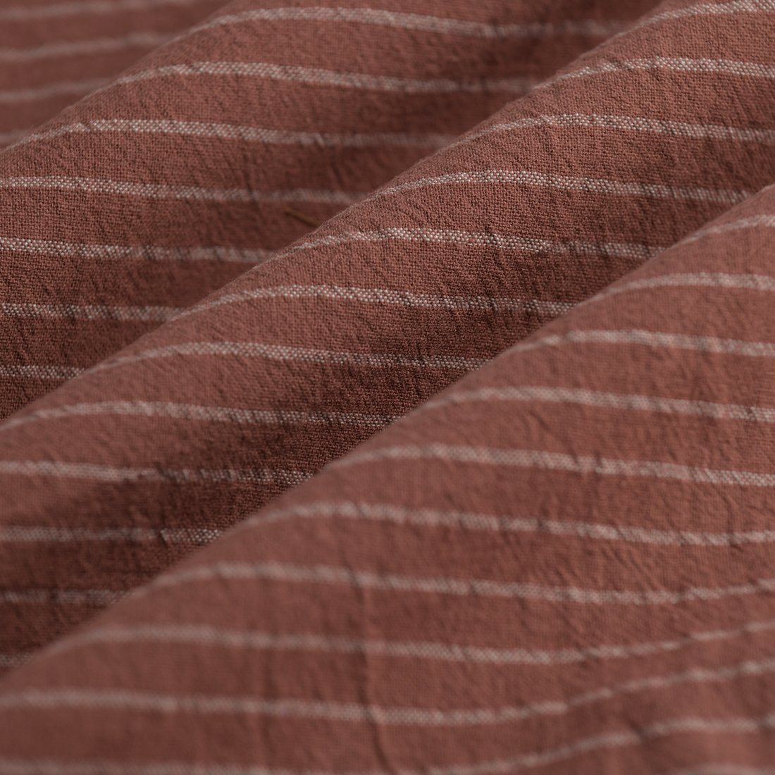 Tissu toile légère froissé rayure fine bordeaux - MT
