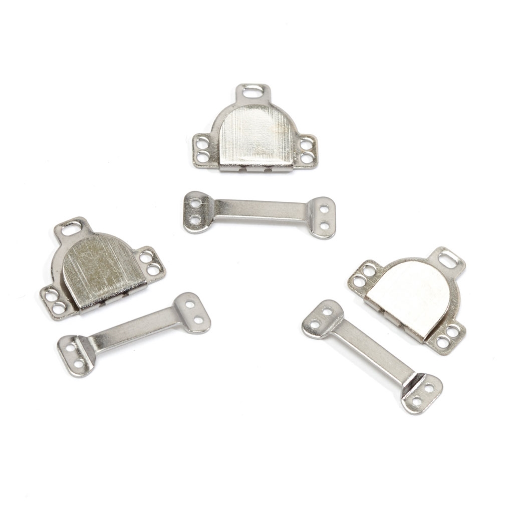 Agrafes nickelées pour jupes