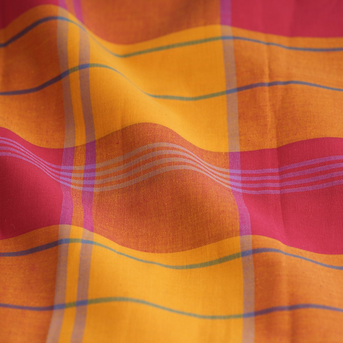 Tissu Madras rouge orange rose