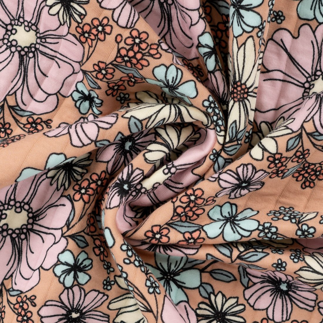 Tissu matelassé maxi fleur vintage beige
