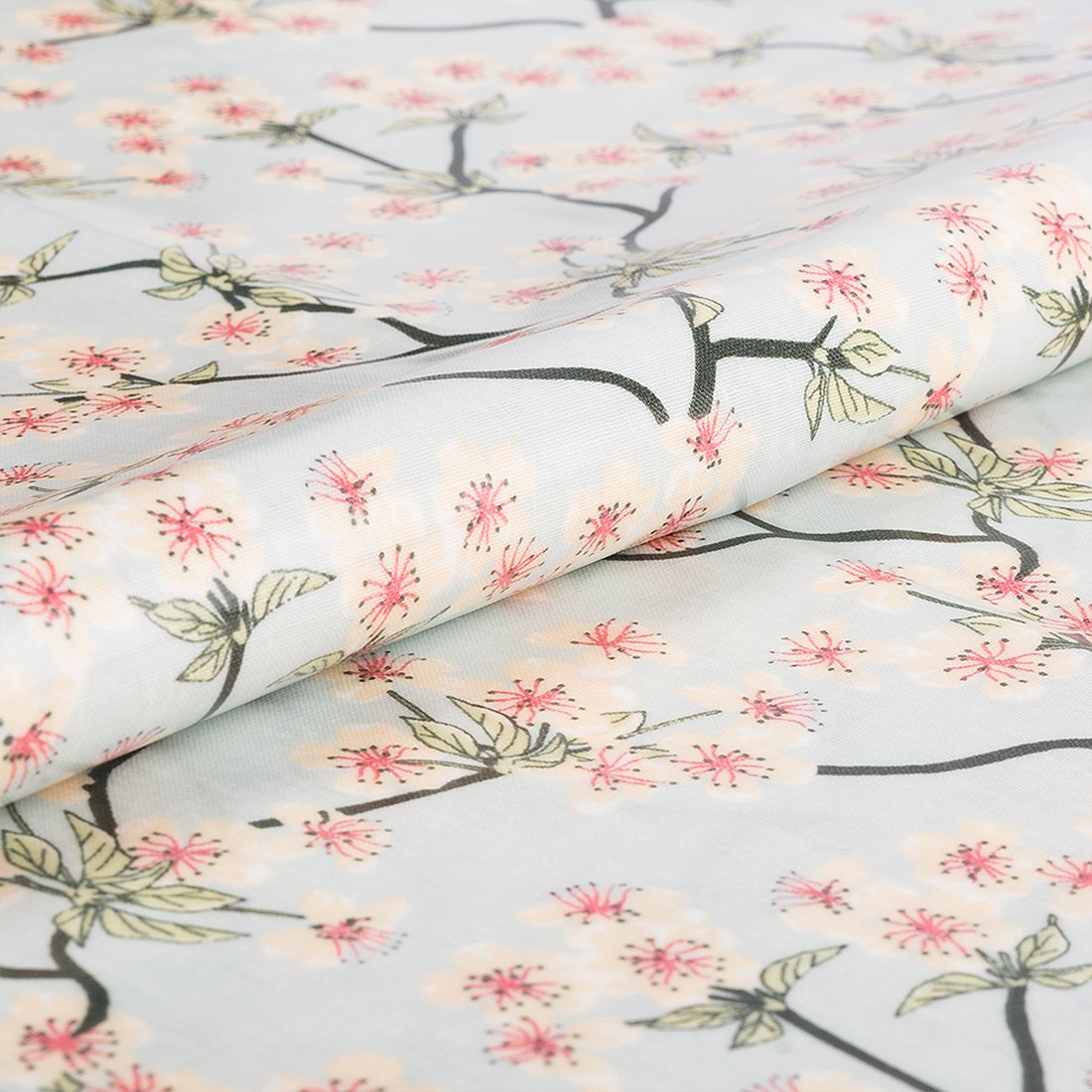 Tissu enduit PVC brillant fleurs de pruniers bleu ciel - AU Maison