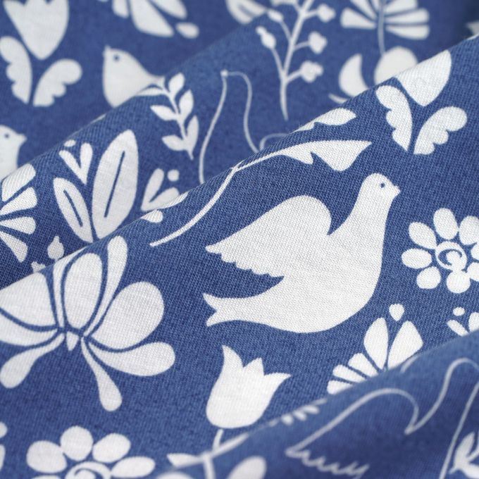 Tissu Jersey coton bio oiseaux fleurs folk écru bleu