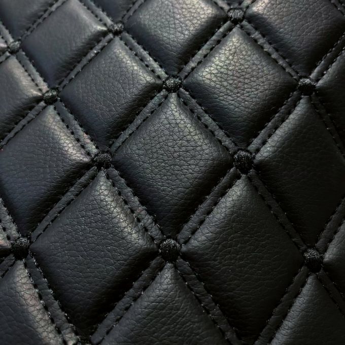 Tissu Faux Cuir Matelassé Sarani - 50cm X 140cm, Losanges, Italie