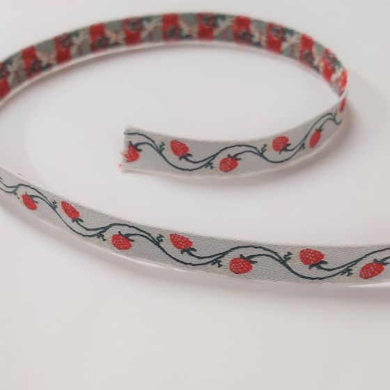 Galon fraise 13 mm blanc