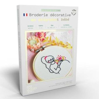 French kits broderie décorative - En attendant bébé