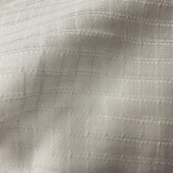 Tissu gaze de coton bio blanc léger trame carreaux