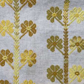 Toile Brodée fleurie, Trèfles coloris Jaune sur Fond Texturé, Rideaux, Sièges et Déco