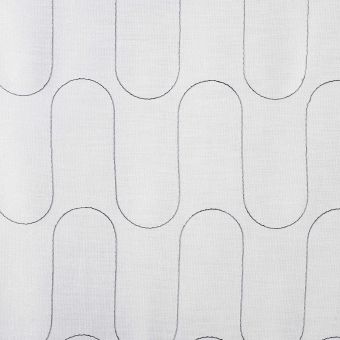 Tissu brodé et plombé d'un fil guipé - Laize : 300 cm