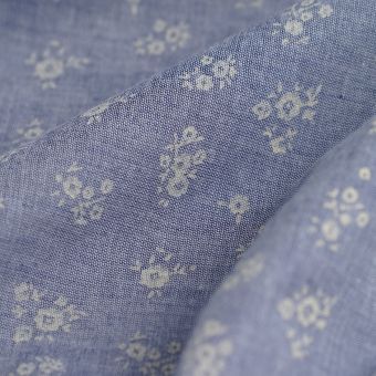 Tissu chambray de coton fleuri bleu