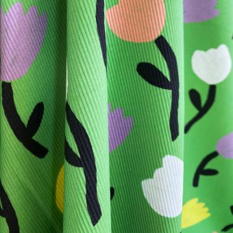 TULIPES VERTE TISSU IMPERMEABLE AU METRE