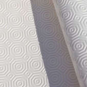 Protection de table pvc Blanc 110 roulée et sans plis