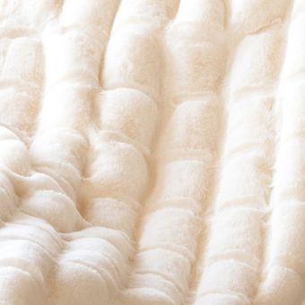 Tissu fausse fourrure extra doux effet matelassé écru