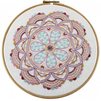Kit broderie Mandala n°8 - Un chat dans l'aiguille