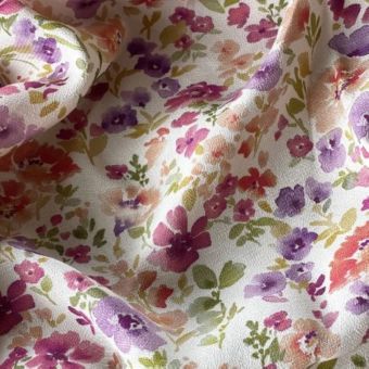 Tissu crêpe de viscose marocain Felicità fleuri rose multico - Atelier VingtSept