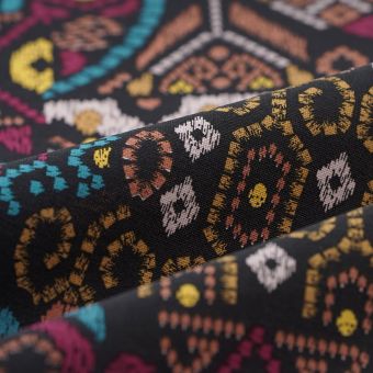 Tissu Bachette décor Folk noir