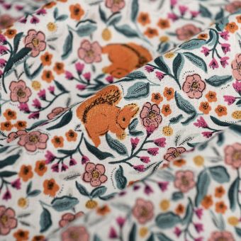 Tissu cretonne écureuil fleur rose