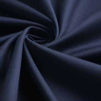 Tissu satin de coton uni bleu marine