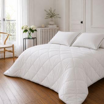 Couette polyester COCOON fibre creuse siliconée Léger (été) 200 g/m2 260 x 240 cm