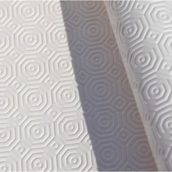 Protection de table pvc Blanc 140 roulée et sans plis