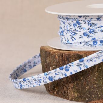 Passepoil fleurettes bleu clair 10mm