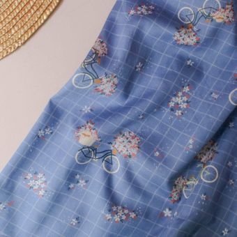 Tissu satin de coton imprimé bicyclette bleu - Lise Tailor