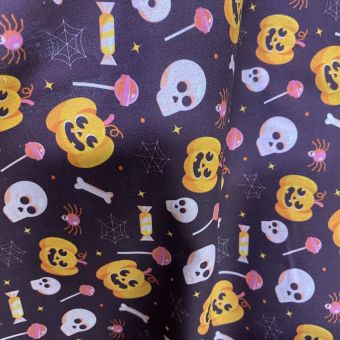 Tissu coton Halloween imprimé "Des bonbons ou un sort"