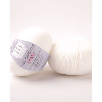 Pelote de fil à tricoter Caresse écru - Phildar