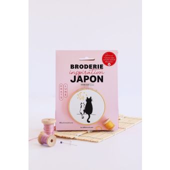 Pochette broderie : Chat de lune inspiration japon 