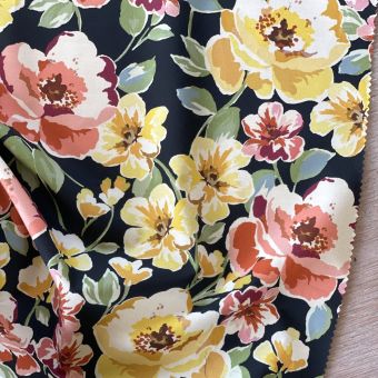 Tissu popeline de coton Pia fleuri jaune fond noir - Atelier VingtSept