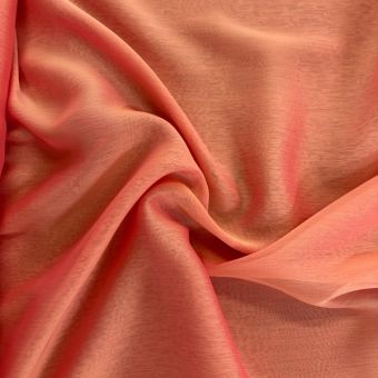 Tissu chiffon iridescent fluide corail