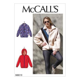 Patron McCall's 8019Y veste polaire zippée femme à empiècements du 32 au 42