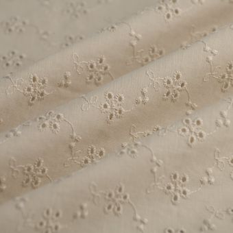 Tissu broderie Anglaise coton flore beige