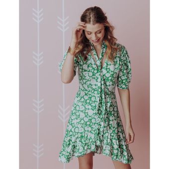 Patron Mccall's 8036 Robe portefeuille du 44 au 52