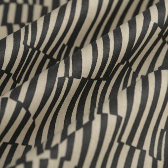Tissu cretonne enduite ligne noir et blanc 