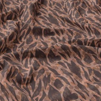 Tissu viscose imprimé marron tâcheté zèbre taupe