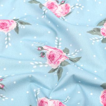 Tissu patchwork coton bleu imprimé rose romantique 
