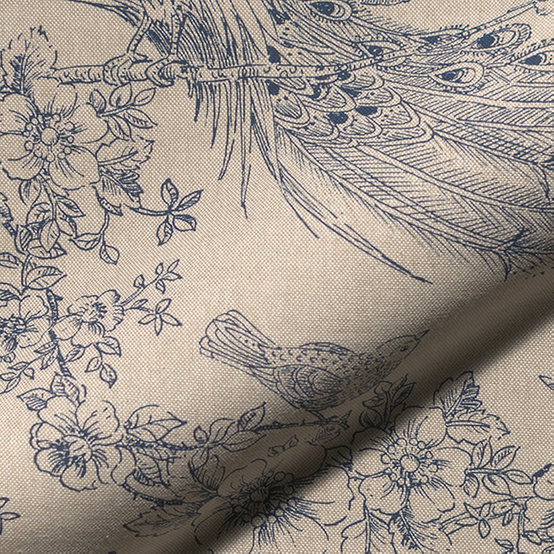 Tissu bachette linenlook écru scène paon romantique