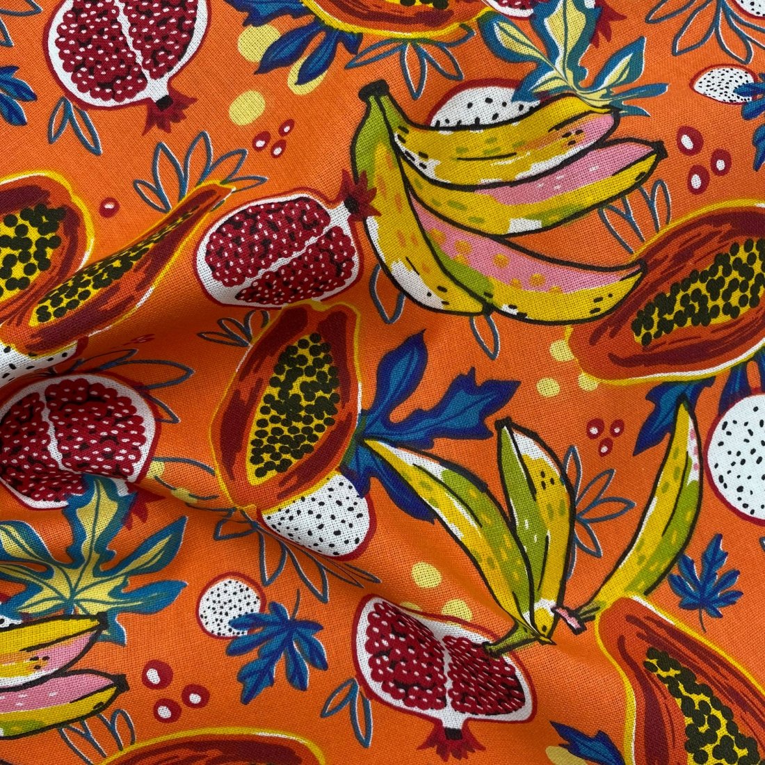 Tissu cretonne enduit imprimé tutti frutti